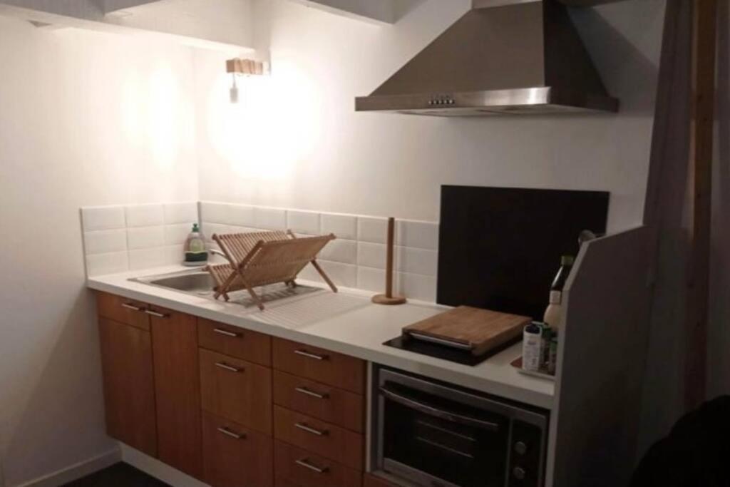 Joli Duplex En Centre Ville De 40M2 Climatise Istres Exterior foto